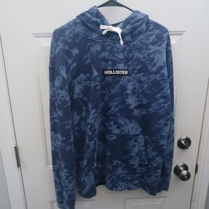 Hollister Men's Blue Tie-Dye Hoodie Sweater